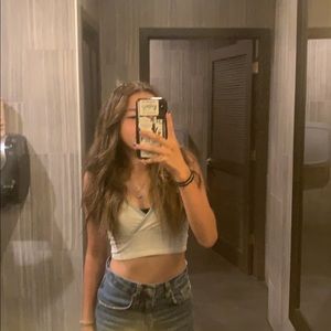 Meet your Posher, Julienn